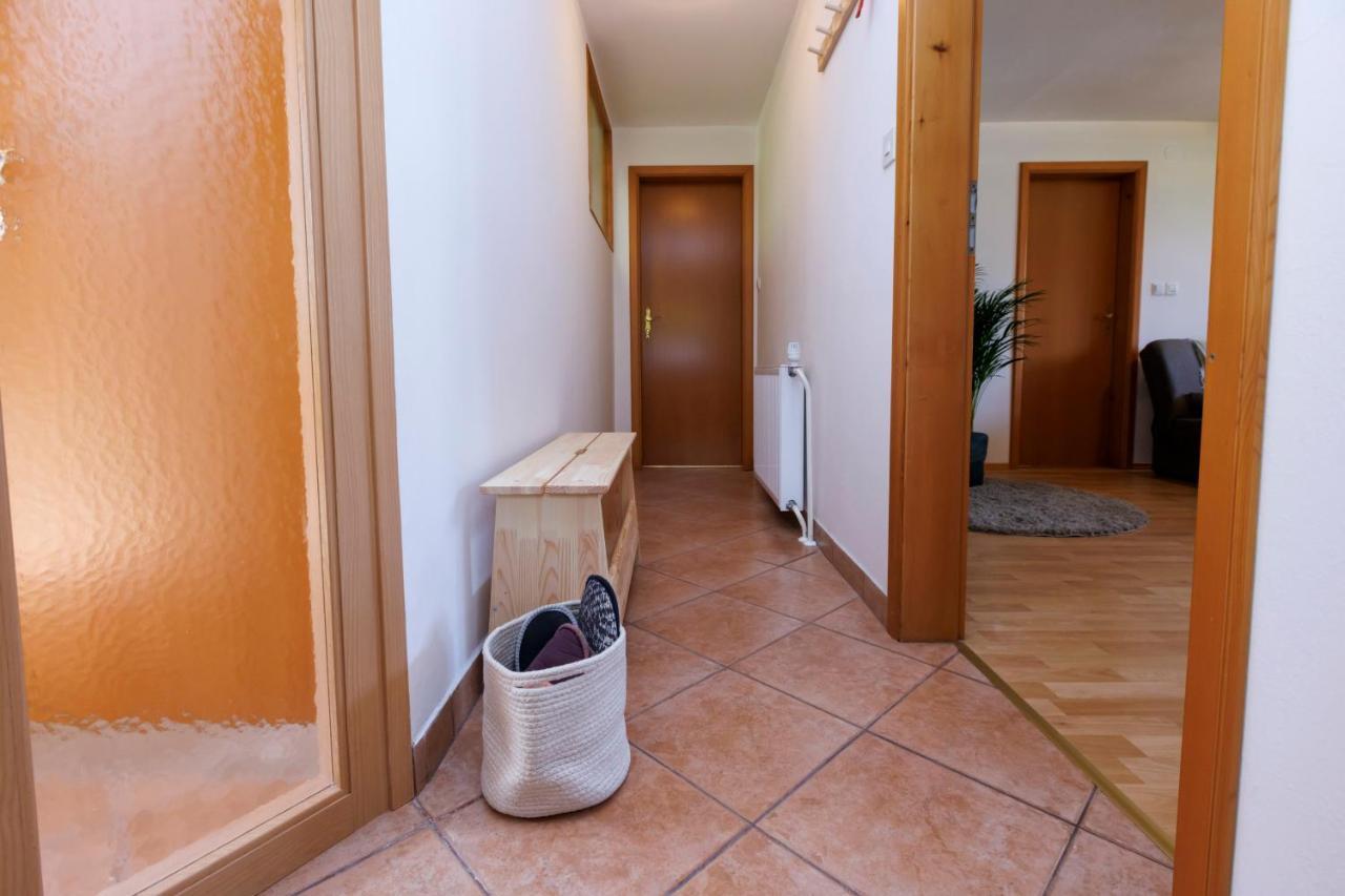 شقة Apartmaji Pr' Brdarju بوينج المظهر الخارجي الصورة